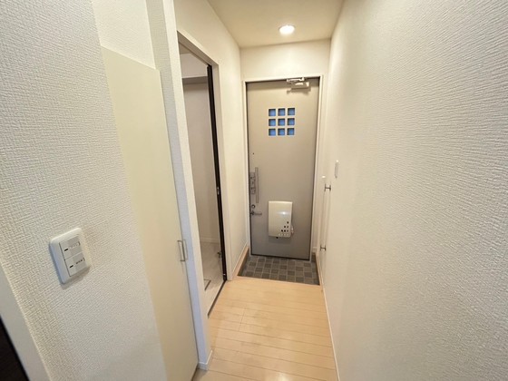 玄関　※別部屋の写真です