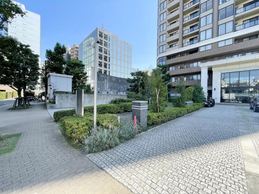 エントランス　タウンハウジングレジデンス事業部　恵比寿店・赤坂店までお問…