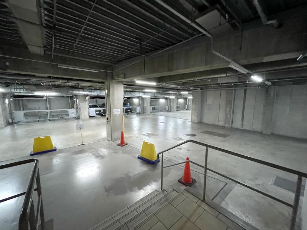 駐車場　タウンハウジングレジデンス事業部　恵比寿店・赤坂店までお問…