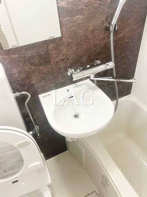 バス・シャワールーム　お風呂です。