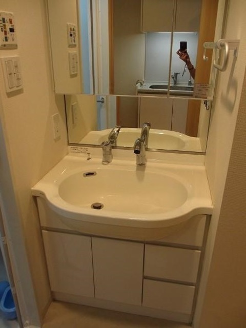 洗面設備　独立洗面台