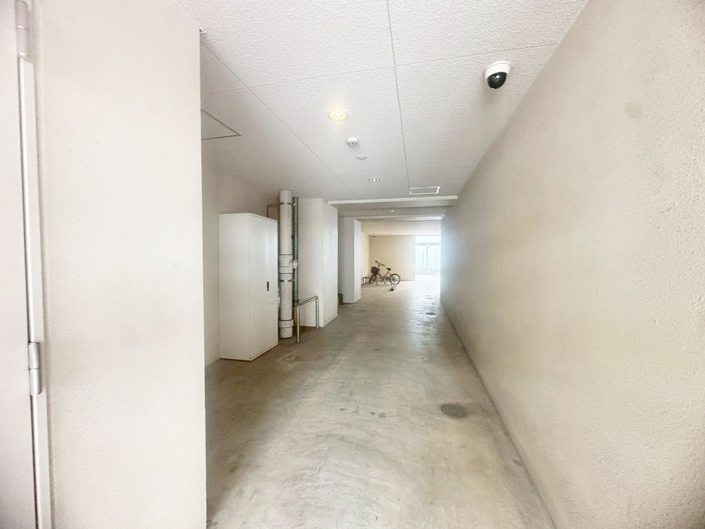 駐車場　エントランス