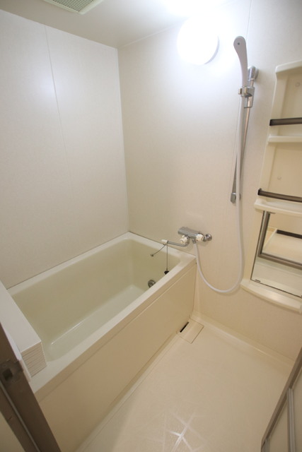 バス・シャワールーム　別部屋参考写真