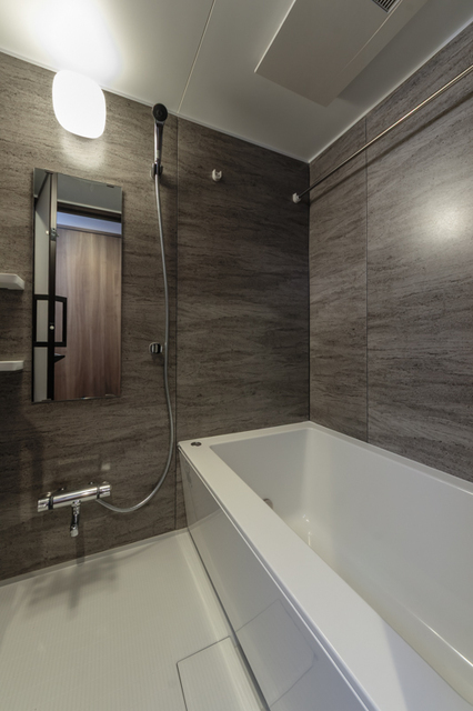 バス・シャワールーム　※写真は同タイプ住戸です。