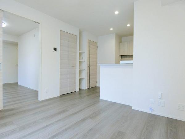居室・リビング　写真は別のお部屋のイメージです