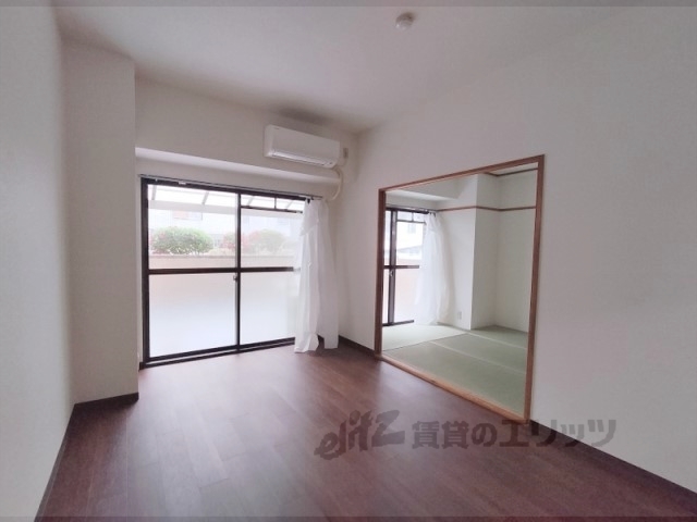 居室・リビング　リビング