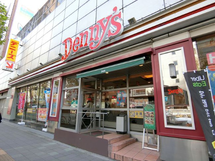 飲食店　デニーズ築地店（飲食店）まで58m