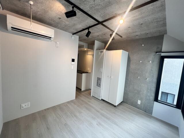 ロビー　※参考写真