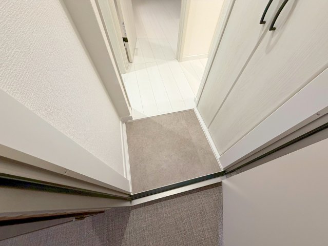 玄関　素敵な玄関は毎朝あなたを元気に送りだしてくれますよ。