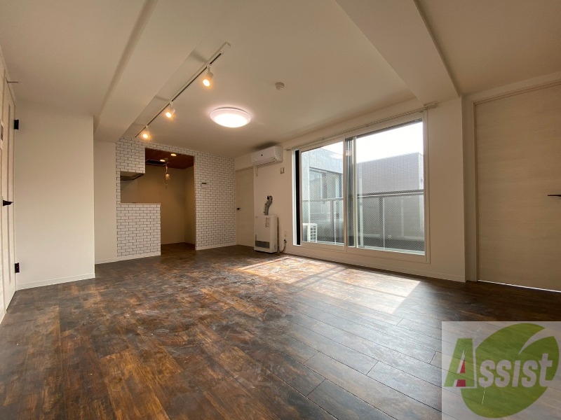 居室・リビング　広くてきれいなリビングです！快適に過ごせそうですね。