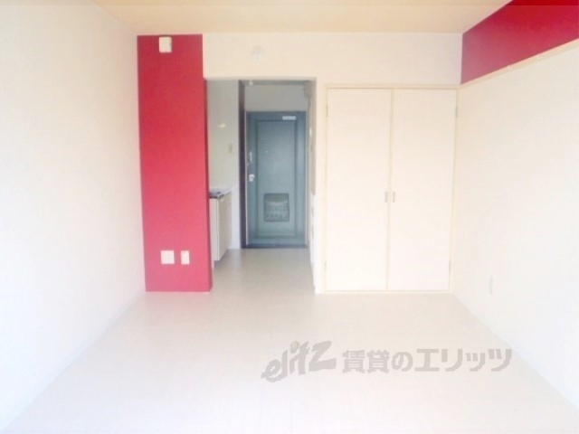 居室・リビング　きれいなお部屋です。