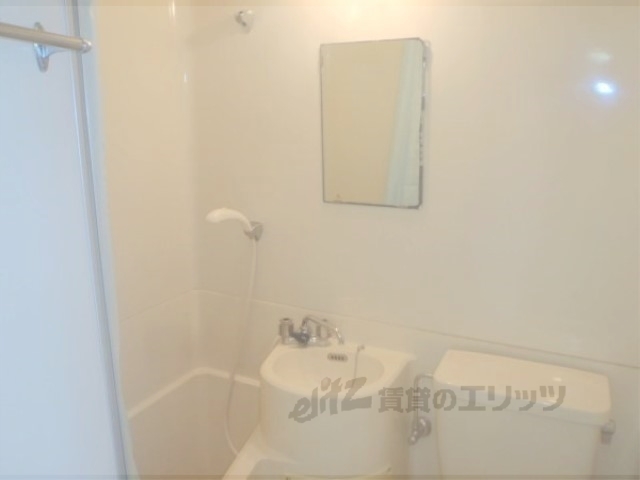 洗面設備　洗面台・シャワー