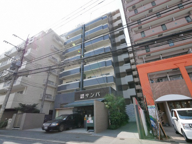 建物外観　外観は落ち着いています