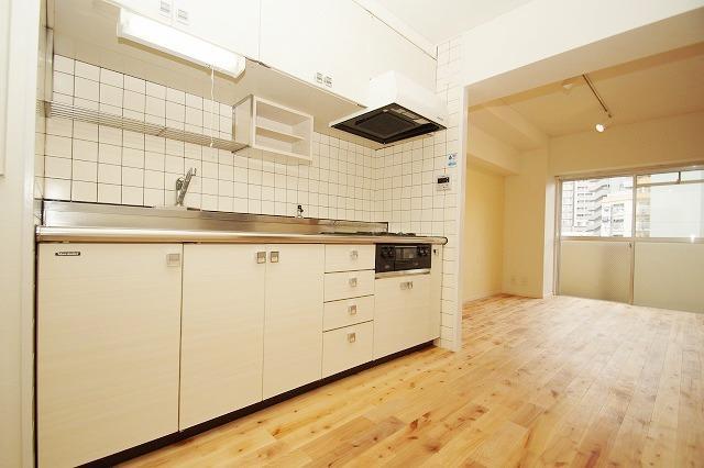 居室・リビング　ゆったり過ごせる居間です