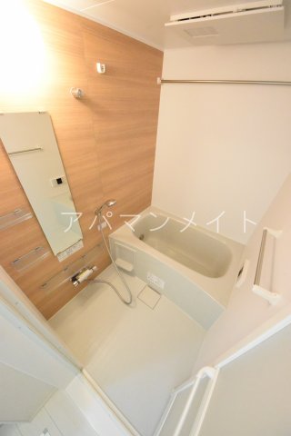 バス・シャワールーム　お風呂で日々の疲れを落としましょう