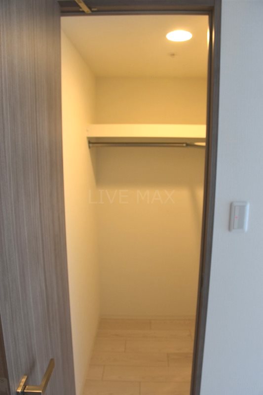 収納　ウォークインクローゼット