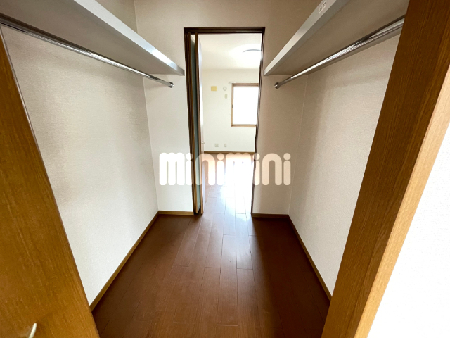 収納　ウォークインクローゼット付きです