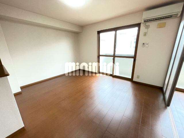 居室・リビング　１２．５帖のリビングです