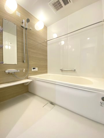 バス・シャワールーム　落ち着いた空間のお風呂です（イメージ）
