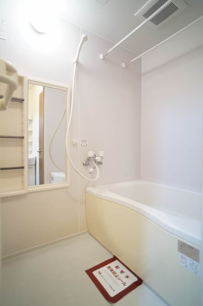 バス・シャワールーム　浴室