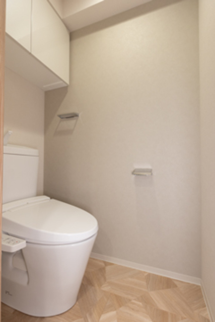 トイレ　※写真は同タイプ住戸です。