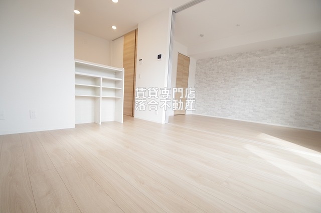 居室・リビング　清潔感のある明るいリビング♪