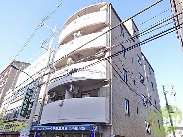 建物外観　豊中市本町「ステイツ豊中本町ビル」