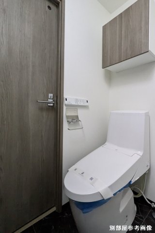 トイレ　嬉しい温水洗浄便座♪