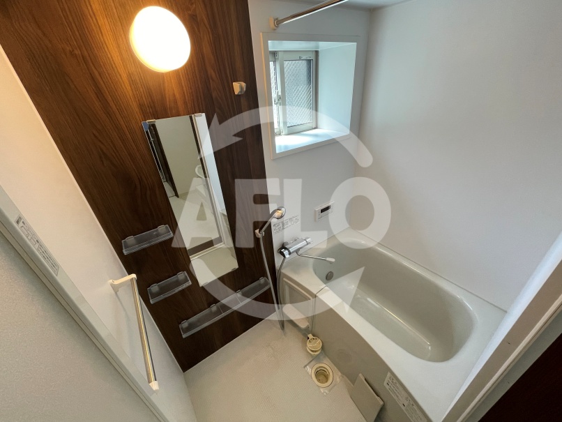 バス・シャワールーム　ルミエール照ヶ丘　浴室