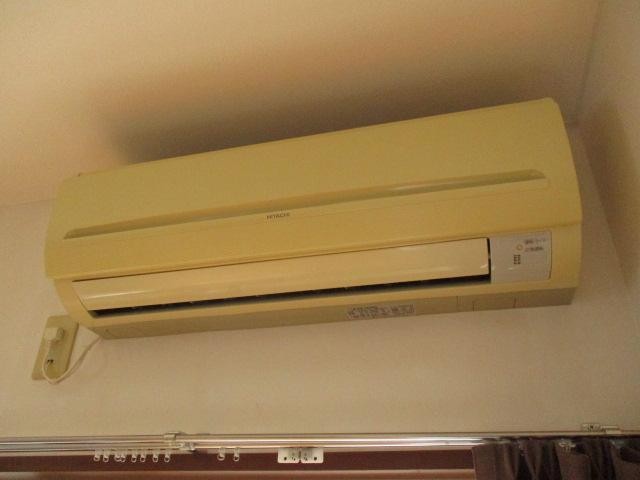 その他設備　エアコンついています。