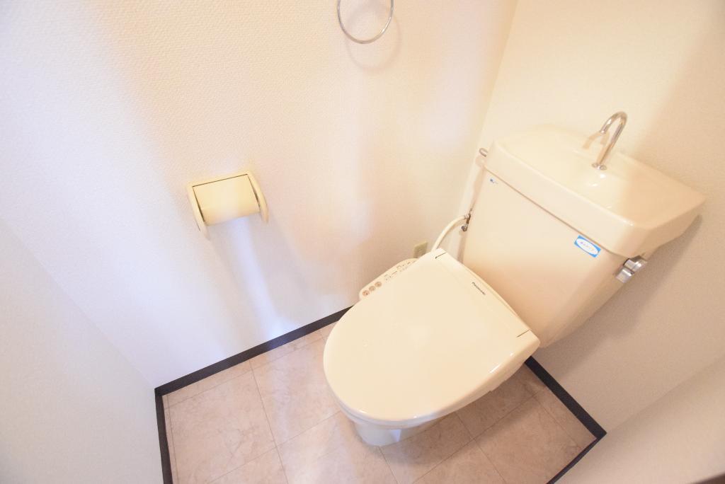 トイレ　シャワー付トイレ