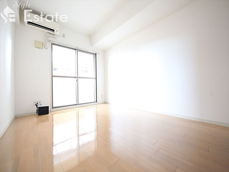 居室・リビング　内装