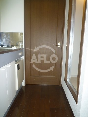 玄関　プレサンス西心斎橋　玄関