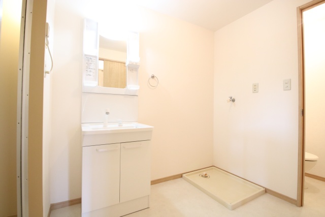 洗面設備　別室の参考写真です。※現況優先