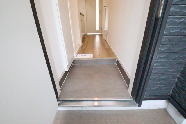 玄関　※別室の参考写真の為、現況優先です。