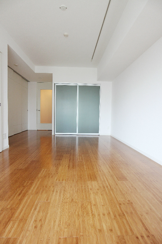 居室・リビング　※同タイプの別部屋写真