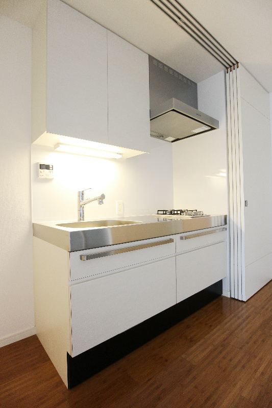 キッチン　※同タイプの別部屋写真