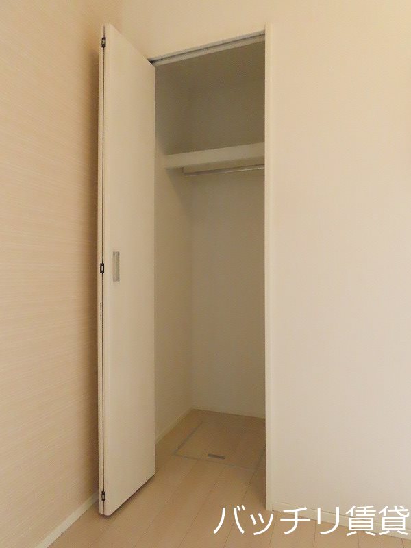 収納　別号室タイプの為、現状を優先致します。