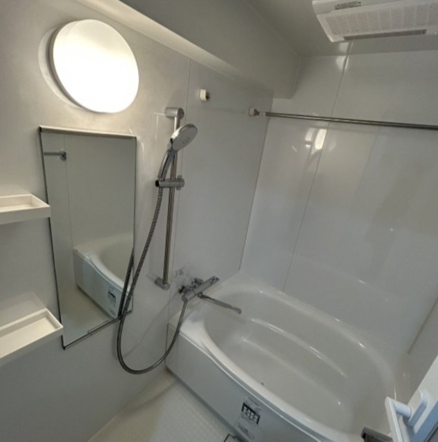 バス・シャワールーム　ゆったり過ごせるお風呂です