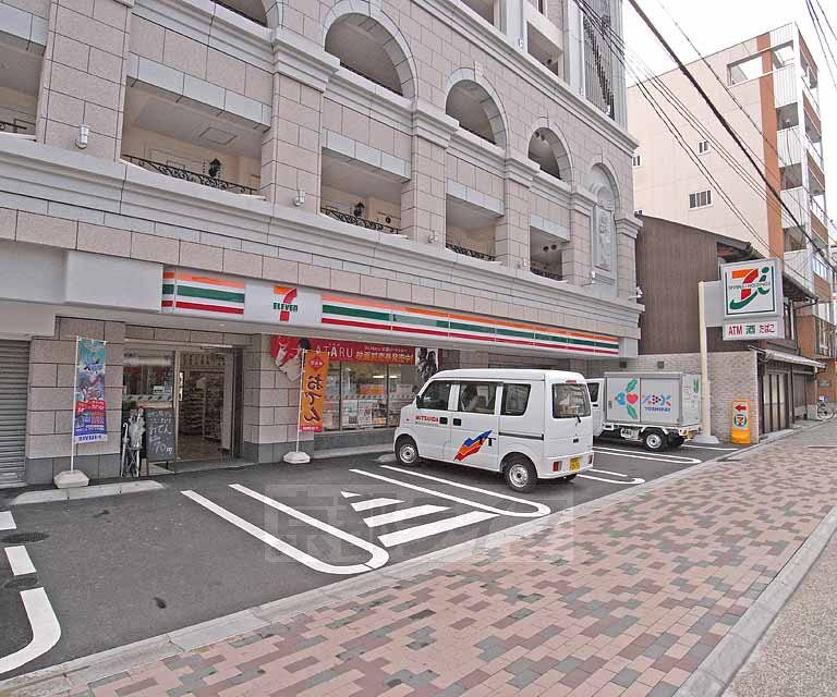 コンビニ　セブンイレブン千本今出川店（コンビニ）まで200m