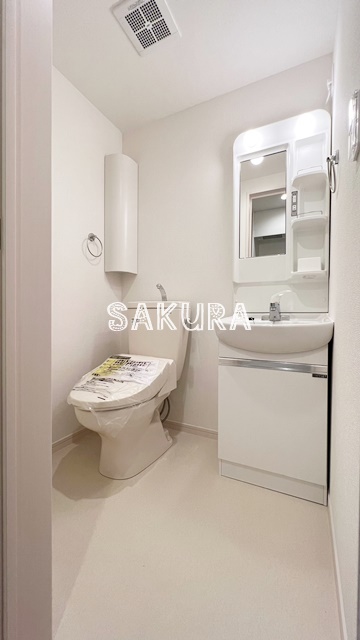 洗面設備　身支度に便利な洗面台♪忙しい朝には欠かせない洗面所です♪