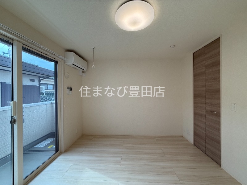 居室・リビング　同型タイプ