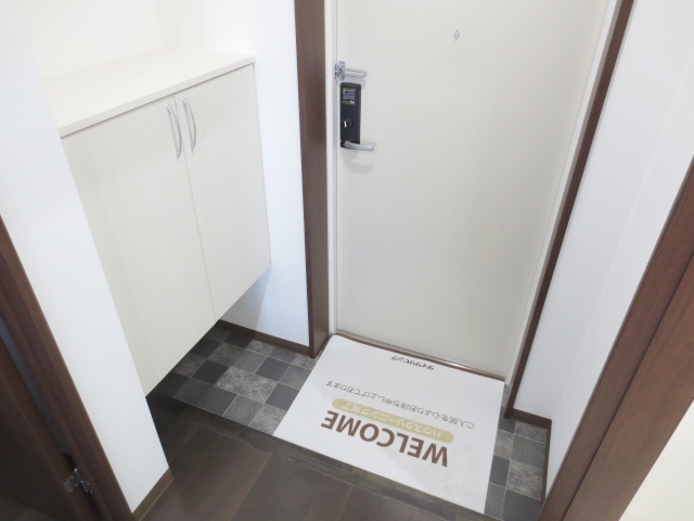 玄関　別号室の参考写真です。