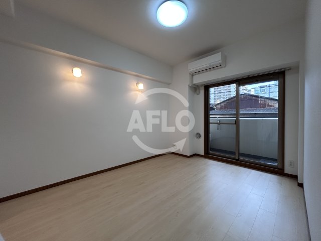 居室・リビング　エステムヒルズ新大阪　リビング