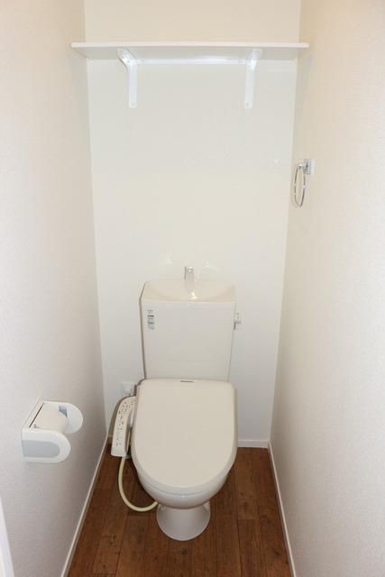 トイレ　ウォシュレット付きトイレ