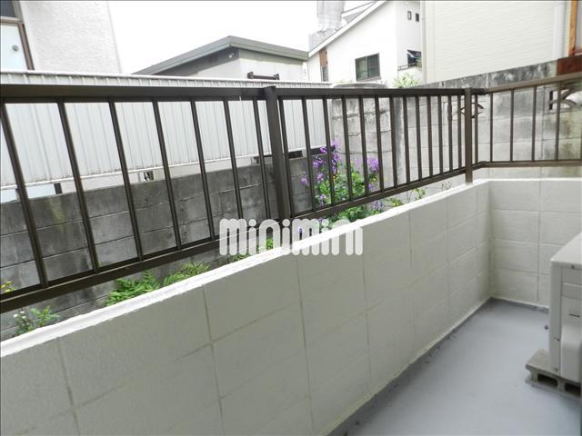 バルコニー　ゆとりのあるベランダです