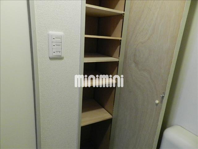 玄関　シューズボックスあります