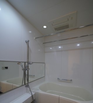 バス・シャワールーム　バス※別部屋参考写真