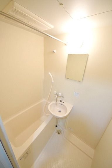 バス・シャワールーム　★バストイレ別★