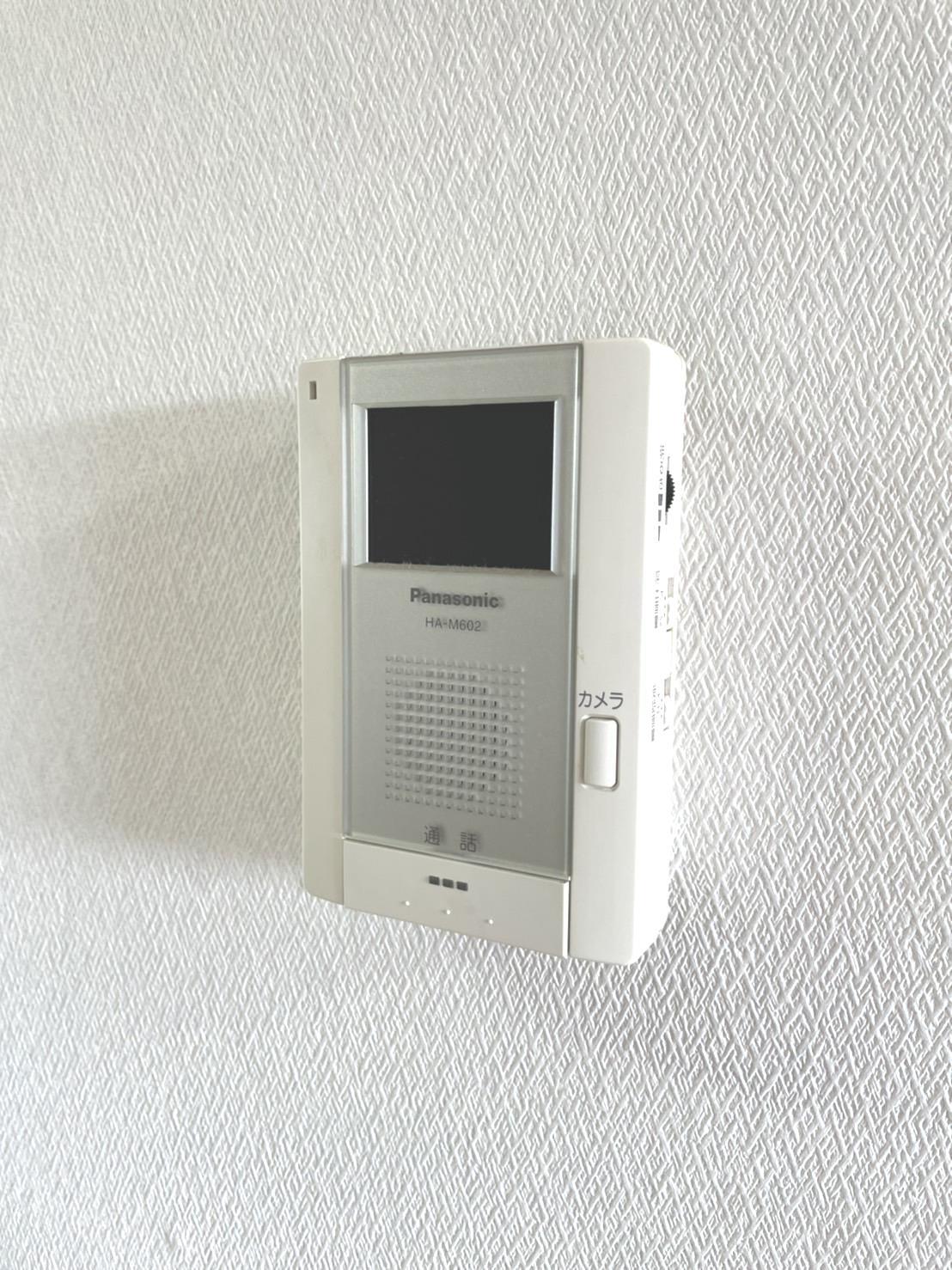 セキュリティ　TVモニターホン付き（写真は別のお部屋の室内です）